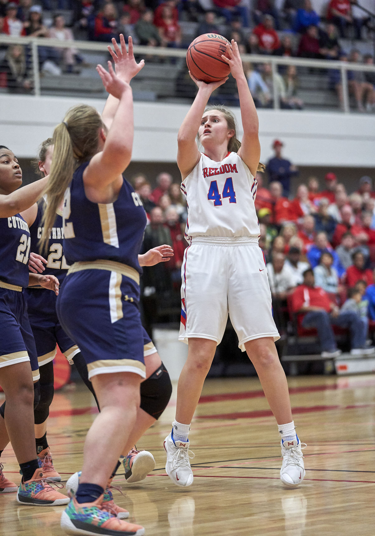FHS WBB 030919 18.jpg